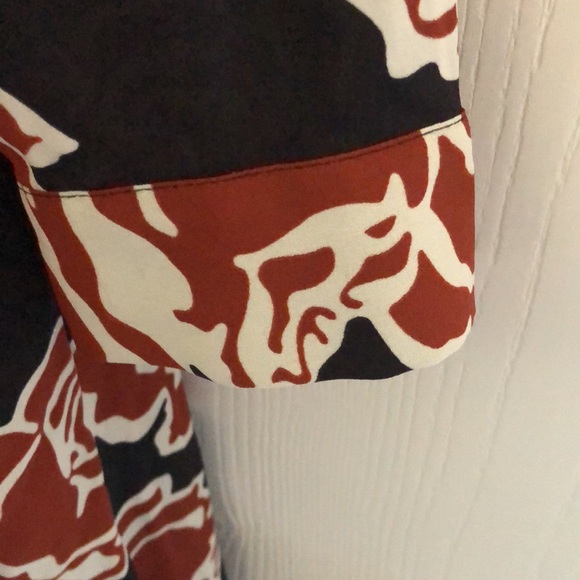 Woman’s long floral feminine fall button down maxi dress - Picture 6 of 14